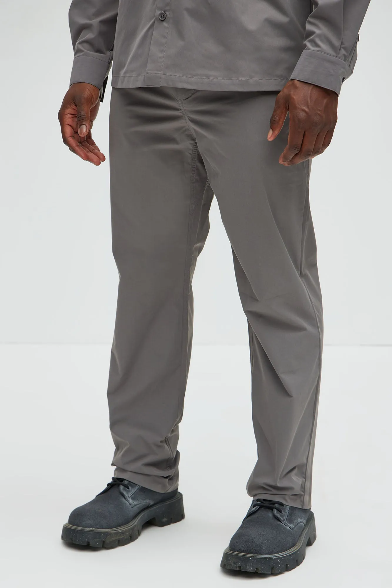 Ansel Tech Straight Commuter Pants - Charcoal