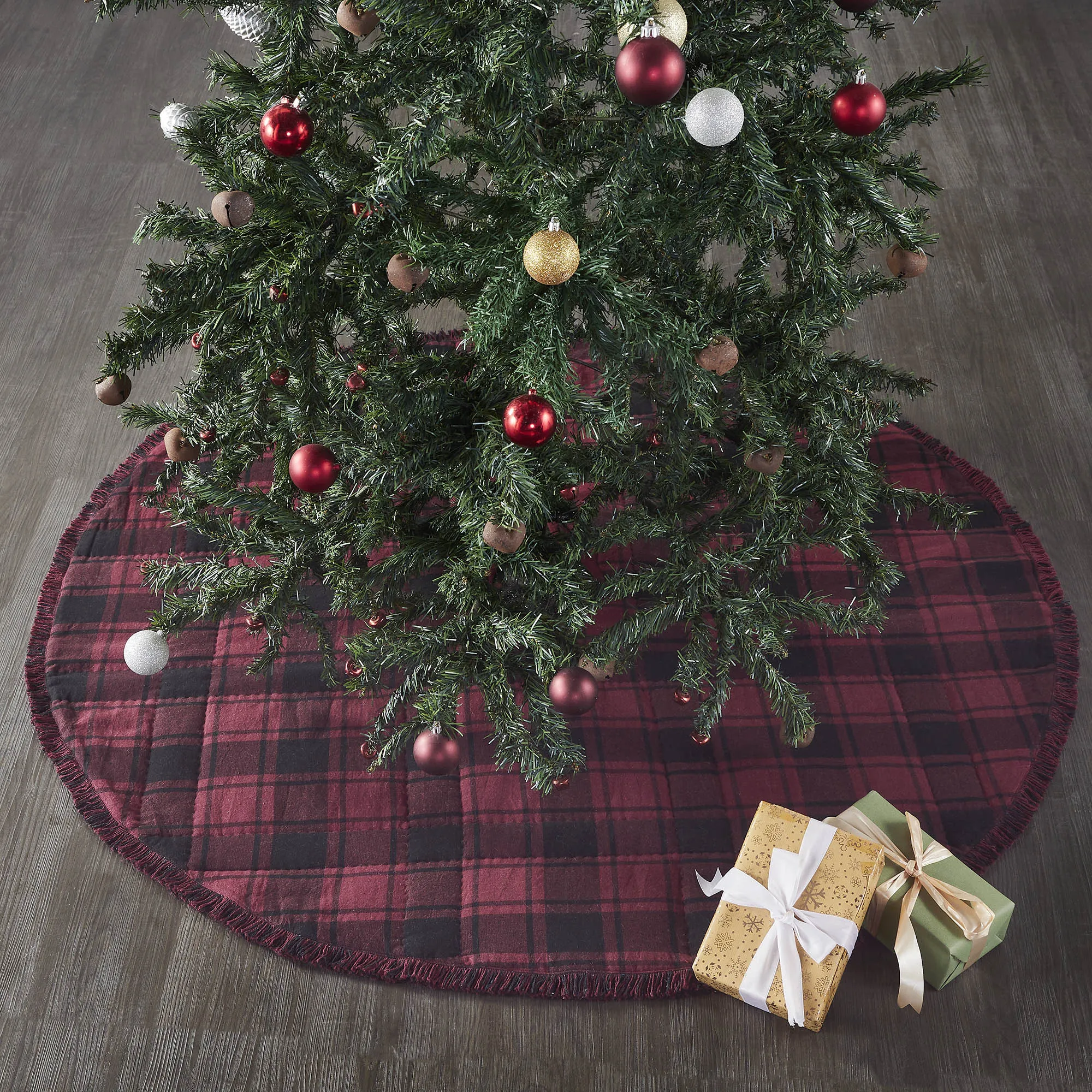 Cumberland Red Black Plaid Tree Skirt