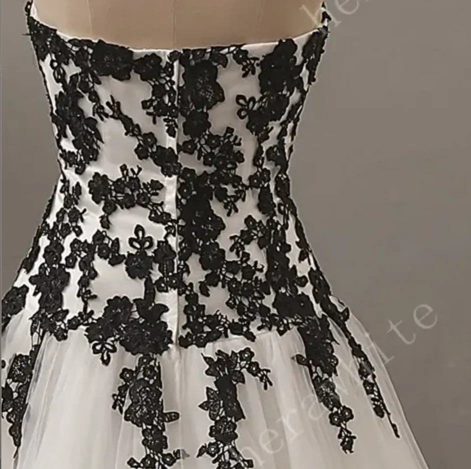 Princess Ball Gown with Strapless Sweetheart Neckline and Tulle Skirt