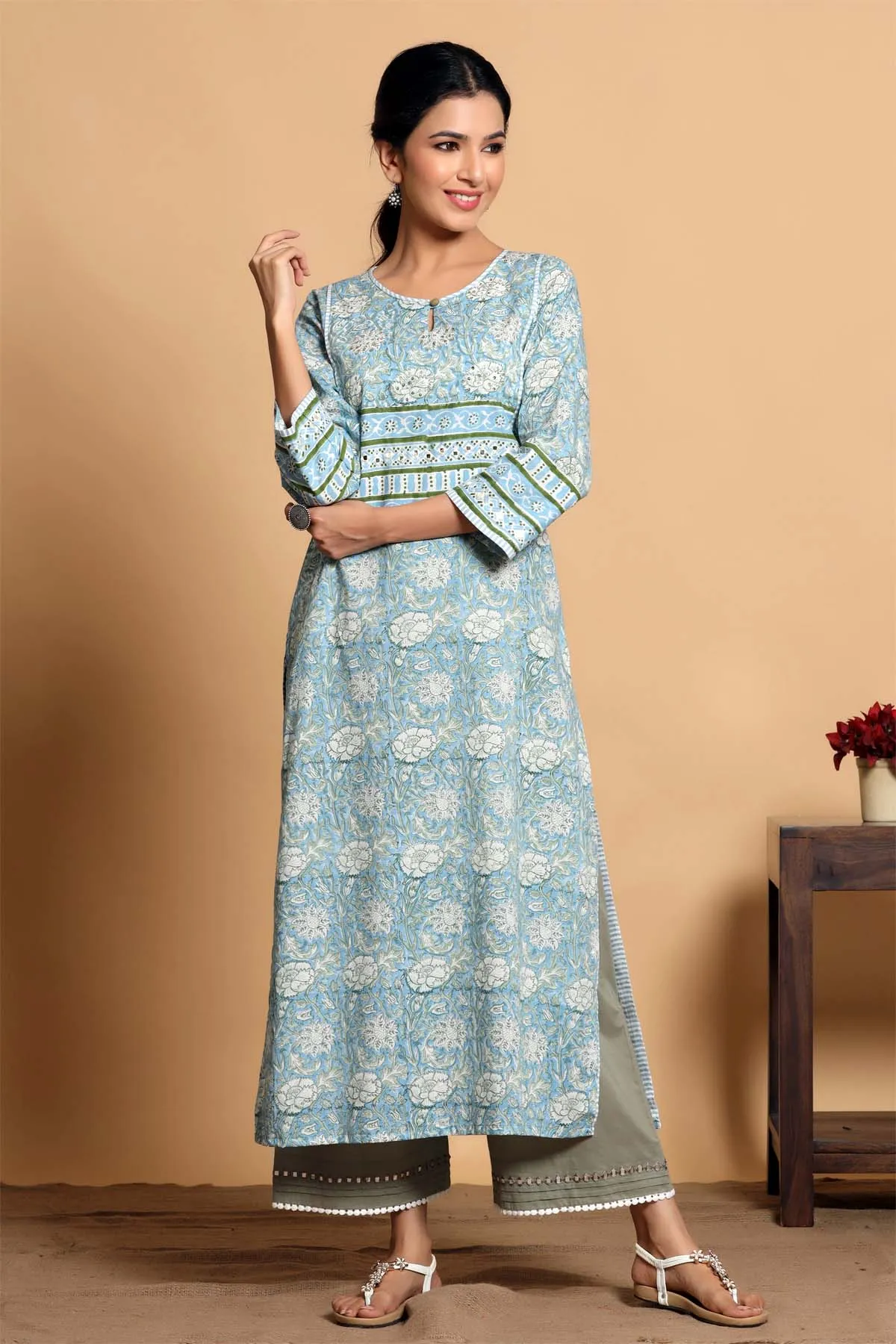 Straight Fit Kurta/Pant Set In Aqua Green Color