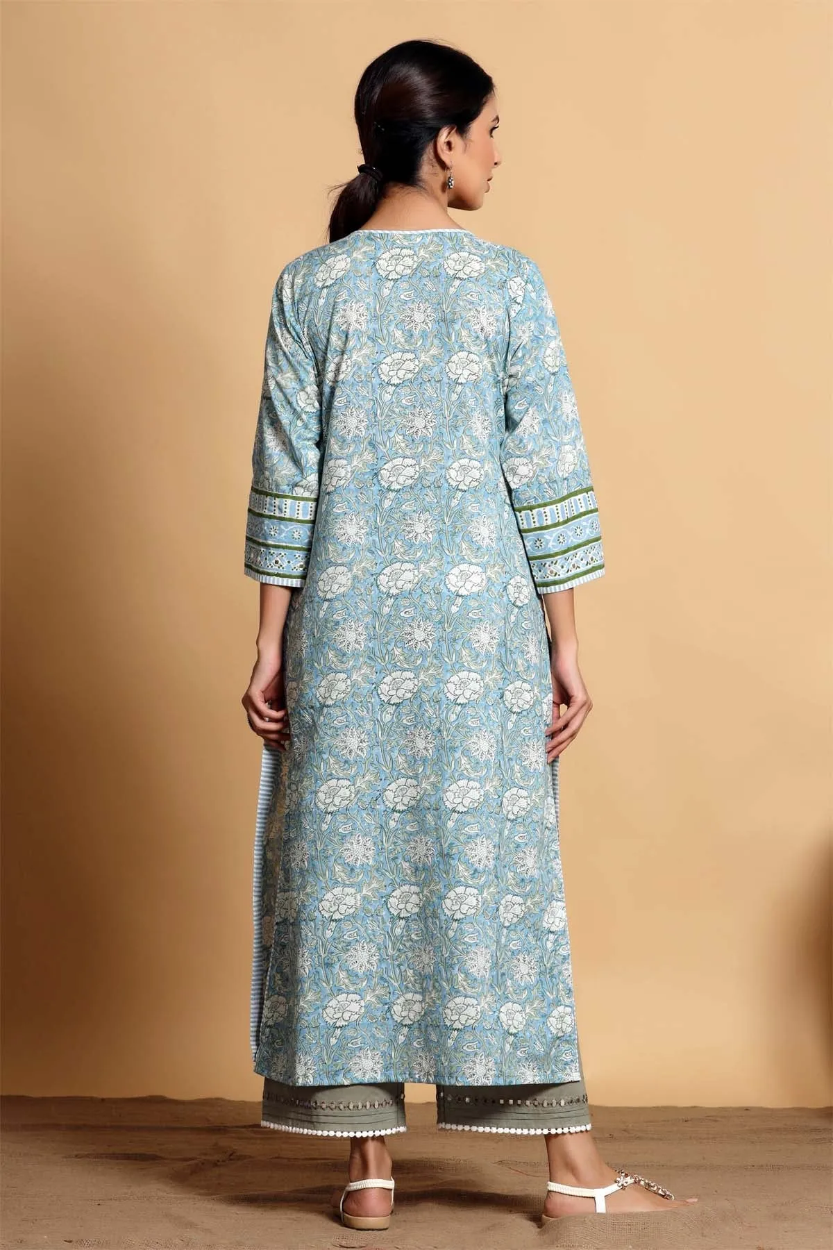 Straight Fit Kurta/Pant Set In Aqua Green Color