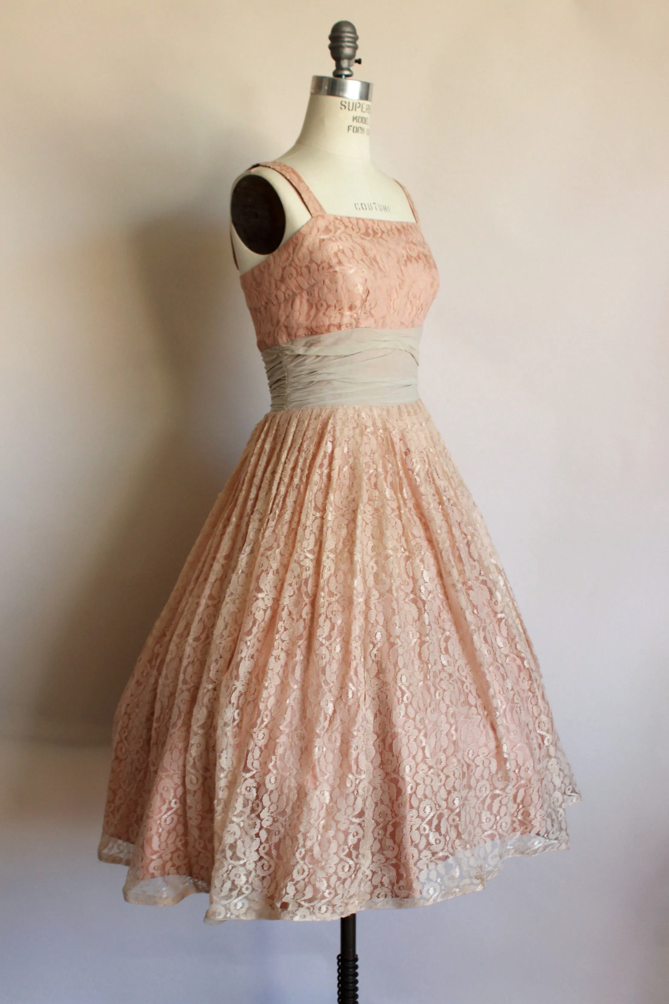Vintage 1950s Pink Lace Dress With Chiffon