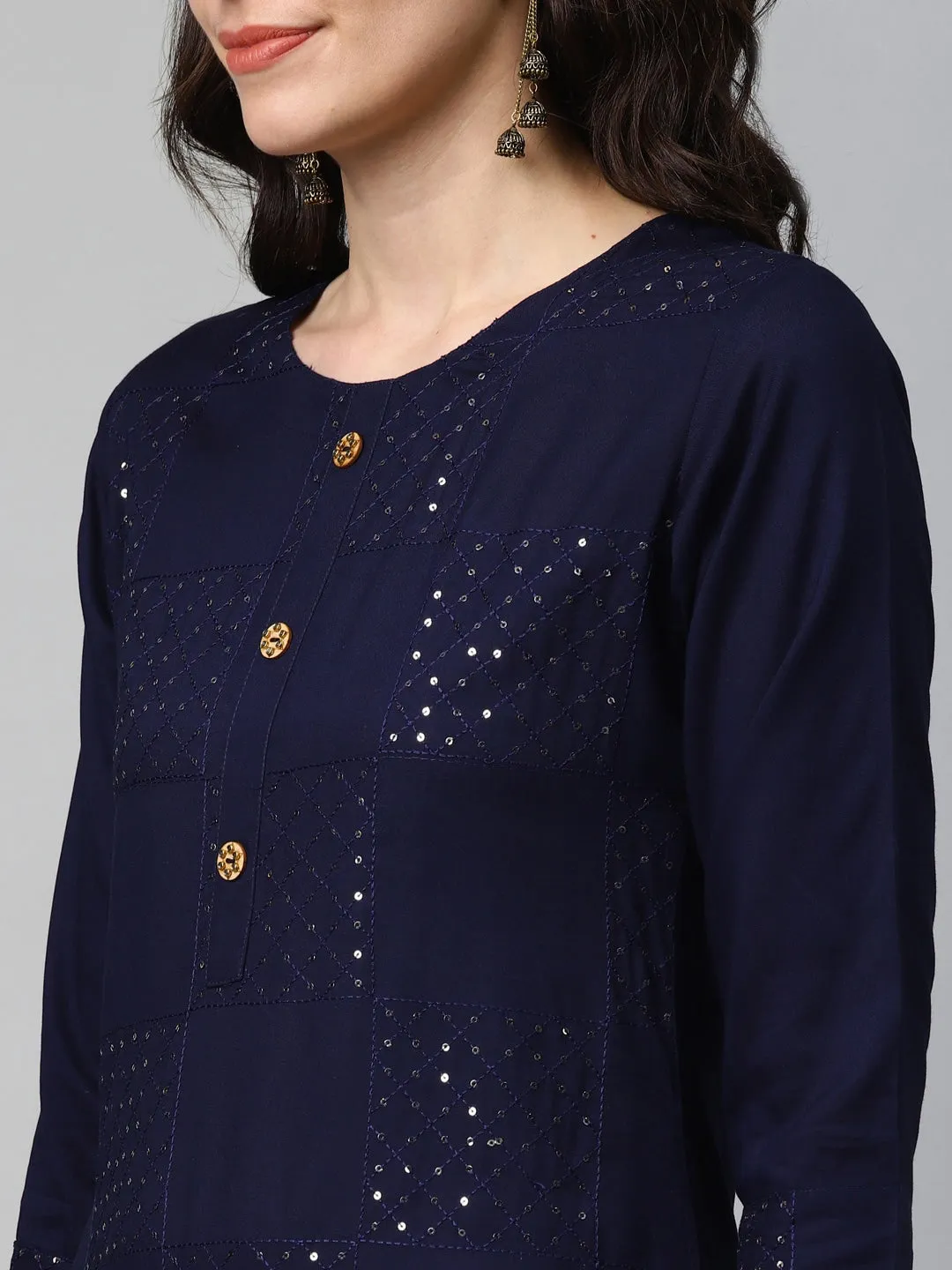 Women Navy Blue & White Solid Kurta Set