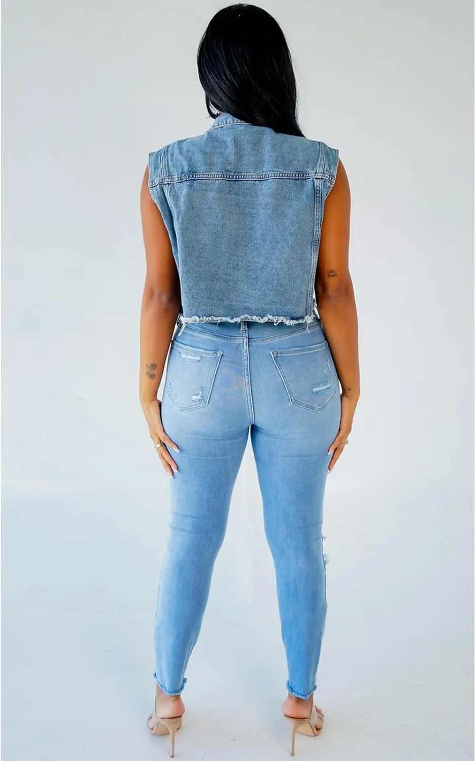 Women's Summer Cropped Denim Vest Classic Sleeveless Pearls Button Down Raw Edge Jean Jacket Shacket